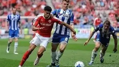 《太阳报独家：爱情长跑五载，萨卡浪漫求婚，璀璨钻戒见证永恒誓言》