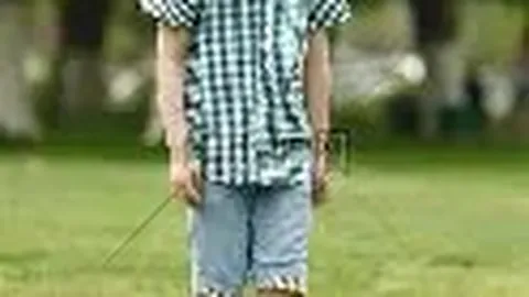 《独家揭秘：纽卡斯尔冬歇期瞄准特拉福德，力争锁定核心战位争夺战！》