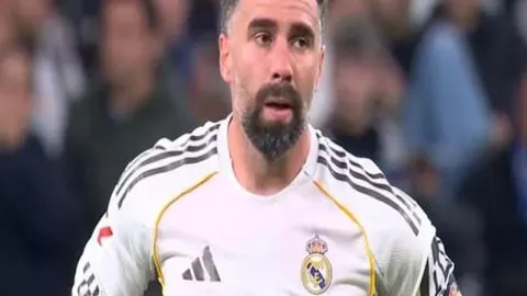 欧洲足球八强联赛冠军营收榜：英超曼城夺冠，西甲皇马紧随其后，法甲巴黎圣日耳曼位居第三